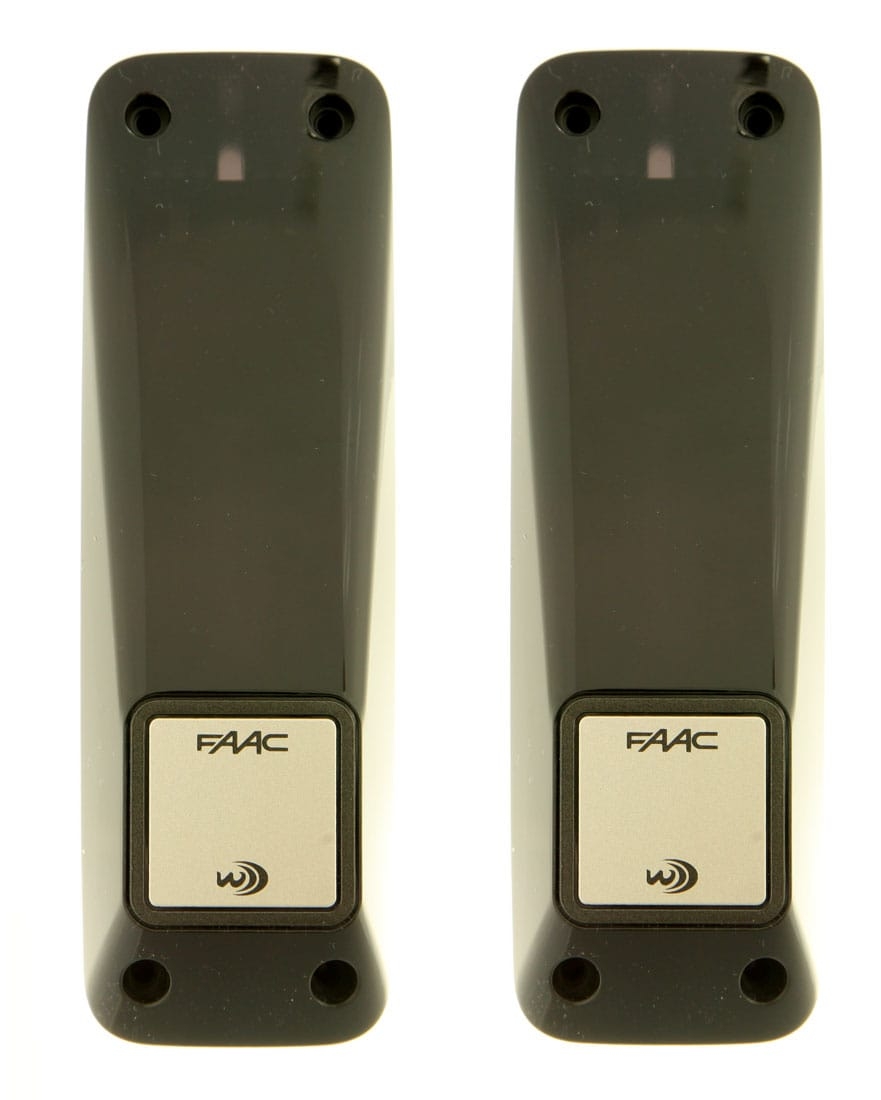 Esta es la imagen del par de Fotocélulas Faac FAAC XP20W D compuesta por un módulo emisor y un módulo receptor. Fotocélulas Faac para puertas de garaje