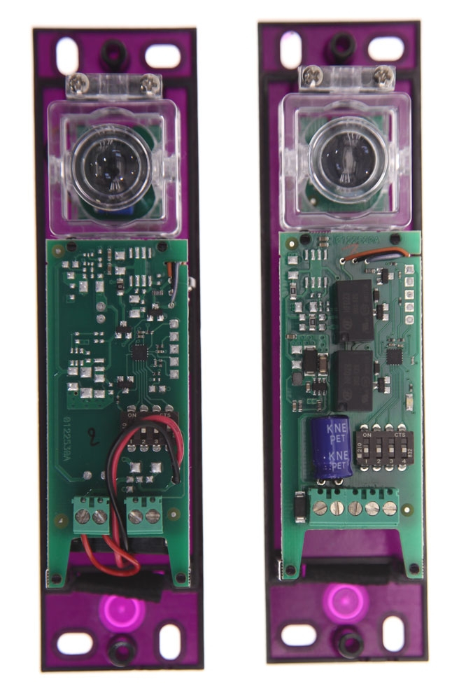 la fotocélula ER14 tiene un módulo que se puede alimentar con dos baterías. Aprimatic ER14